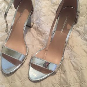 Steve Madden Silver block heel sz 9.5